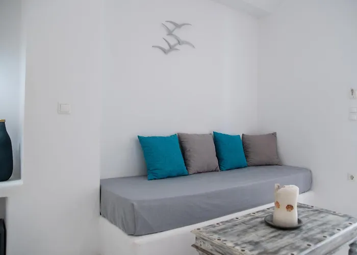 Helmos Cozy Studio