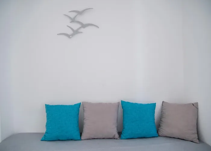 Helmos Cozy Studio