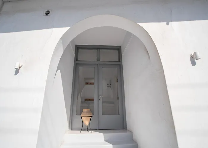 Helmos Cozy Studio
